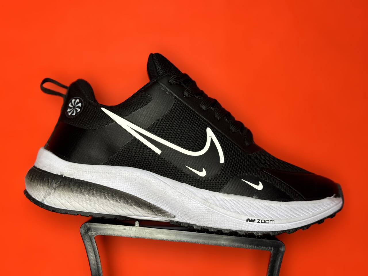 نایک فلاور زنانه و مردانه زیره EVA مشکی سفید