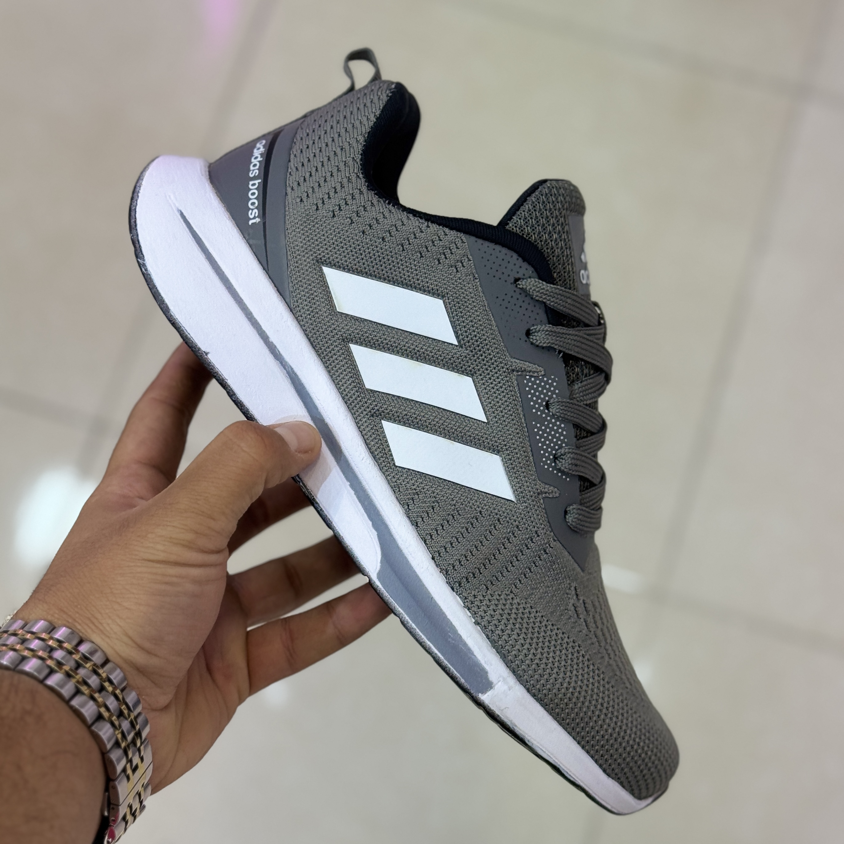 آدیداس بوست زنانه و مردانه رویه بافت اسپیسر رنگ طوسی تیره